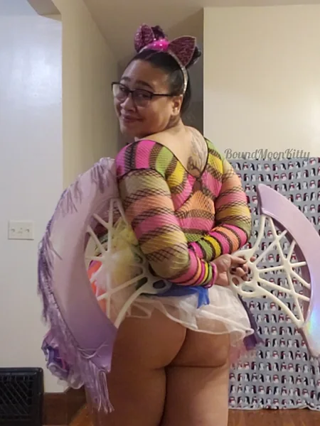 Bound Moon Kitty