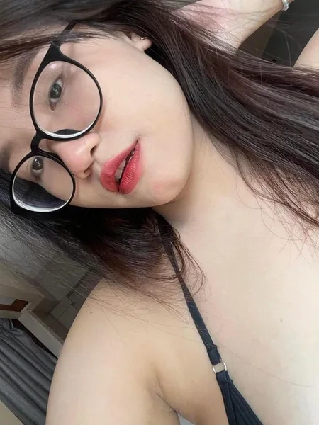 แว่นดำ