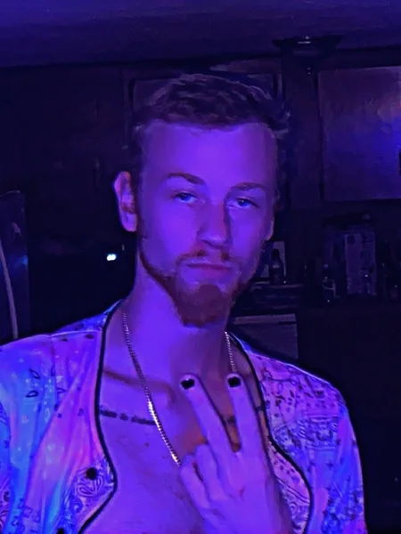 Broke boi Gabe