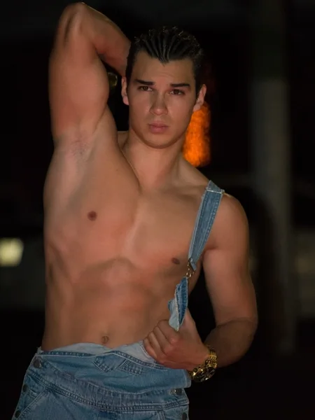 Brandon Castañeda