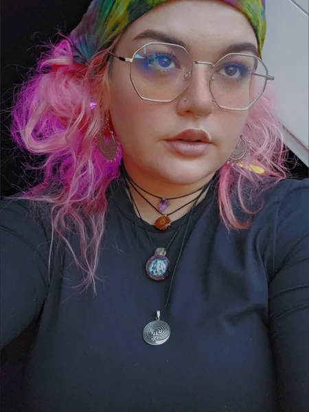 Brat Radical 💞