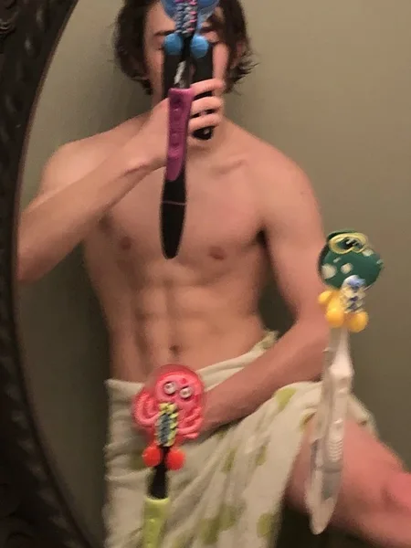 Broedy (They/Them)