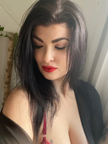 Brunette94