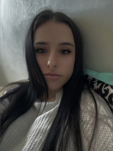 Brunette_hot