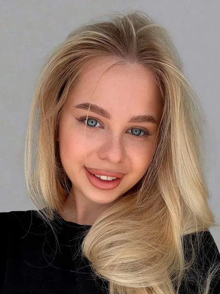 Polina🐰