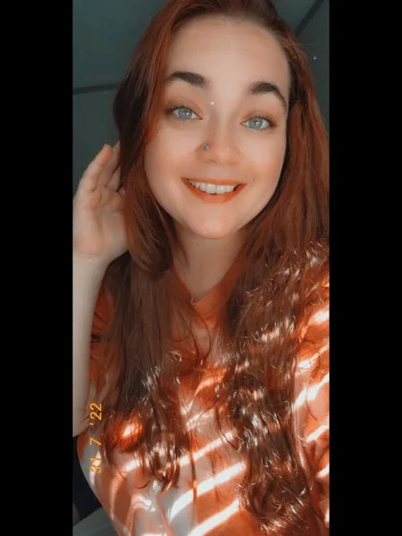Busty Kate 🦋