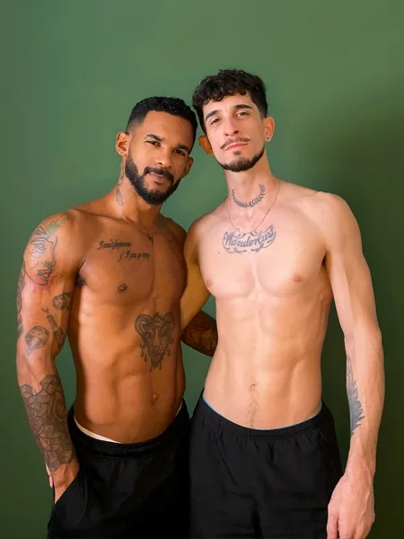 👨🏾‍❤️‍👨🏻 Caio &amp; Ian FREE 🎁