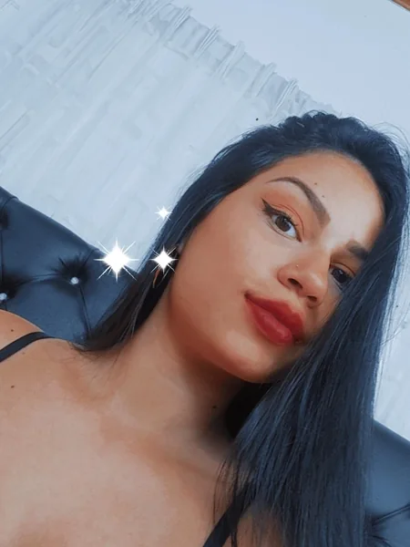 Camila D