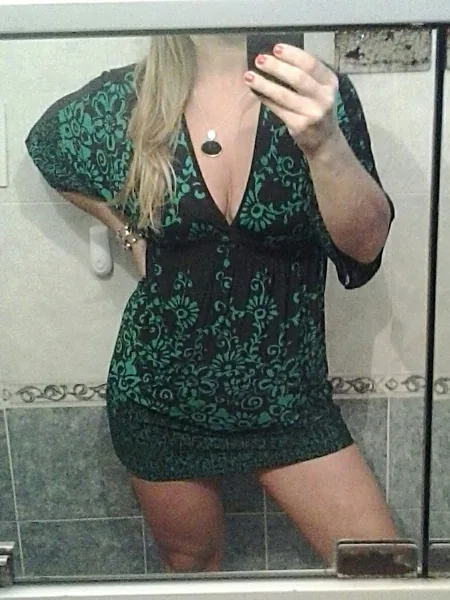 Cande Hot