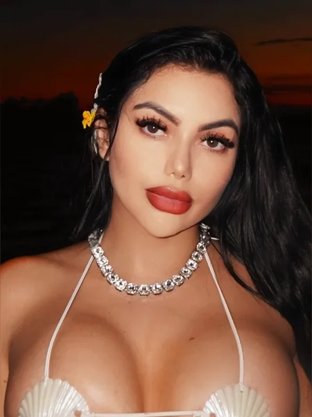 𝐋𝐀𝐓𝐈𝐍𝐀 𝐅𝐀𝐓 𝐀𝐒𝐒 🍑