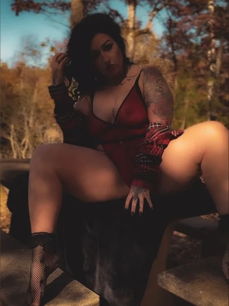 Carly Von Wolf VIP