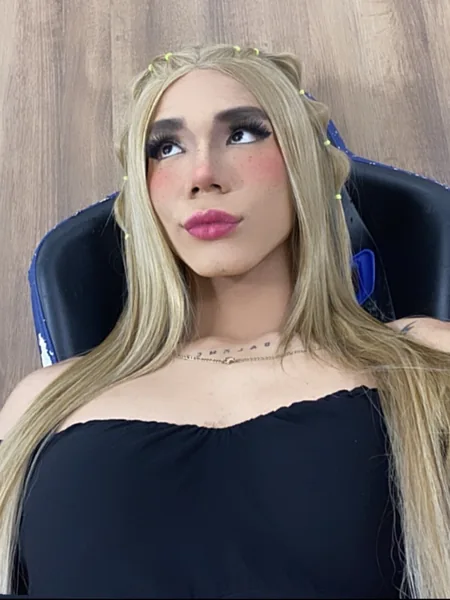 Charlotte Cruz