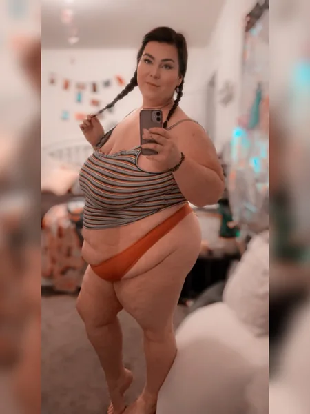 Lyla Jade- FREE
