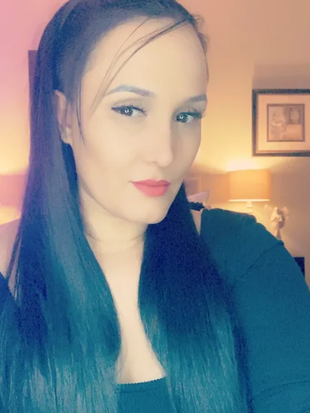 Cheerleader Melissa