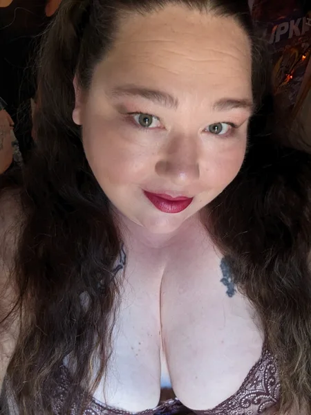 Chelle Dark