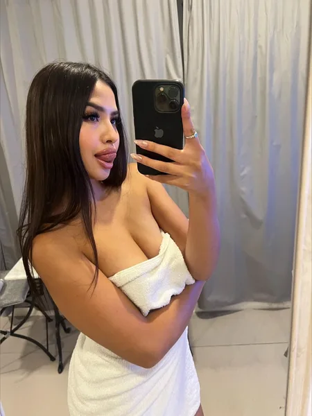 Chiara🖤