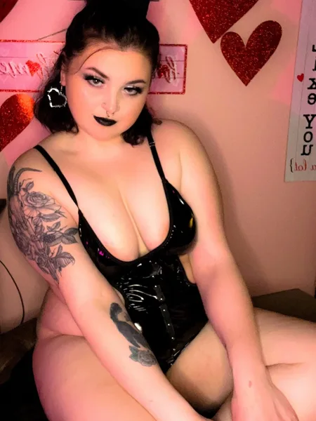 Chickwithanax