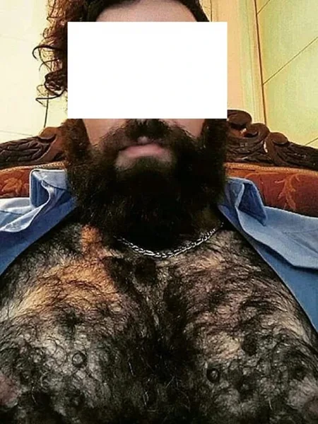 Latino peludo