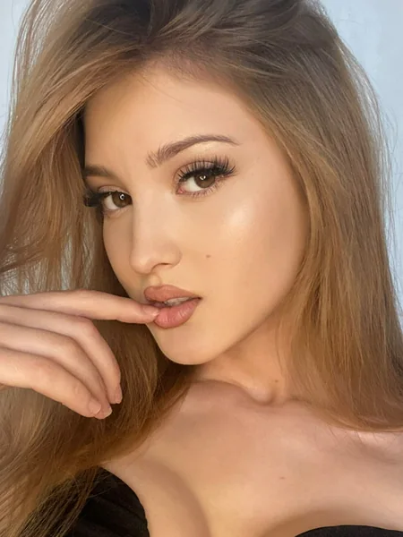 Chloe Sweet