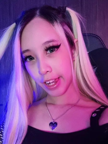 Chrissy's VIP 🎮 Full vids on feed 👀 avatar
