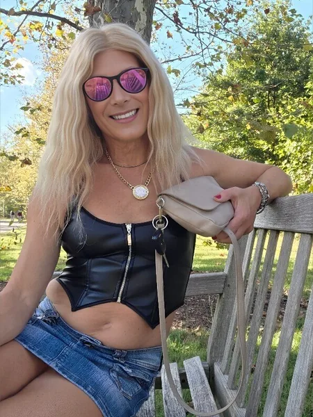 Chrissy Woods