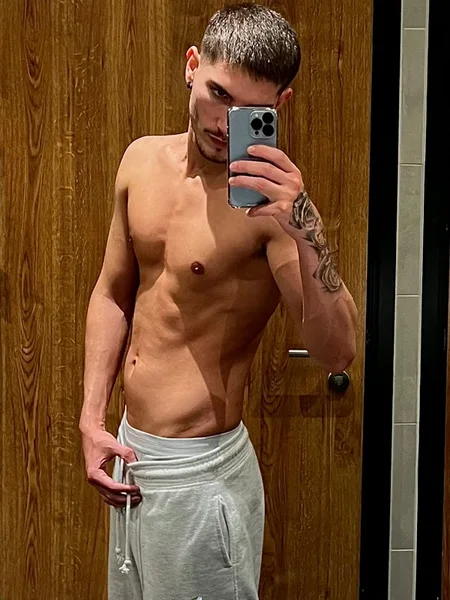 Chris Torres®