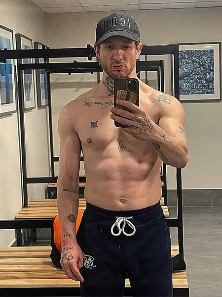 chris