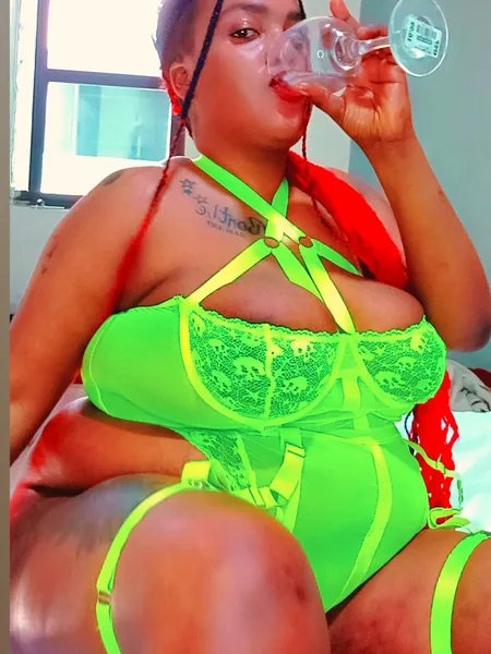 Chubby queen