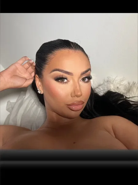 CJ🫦