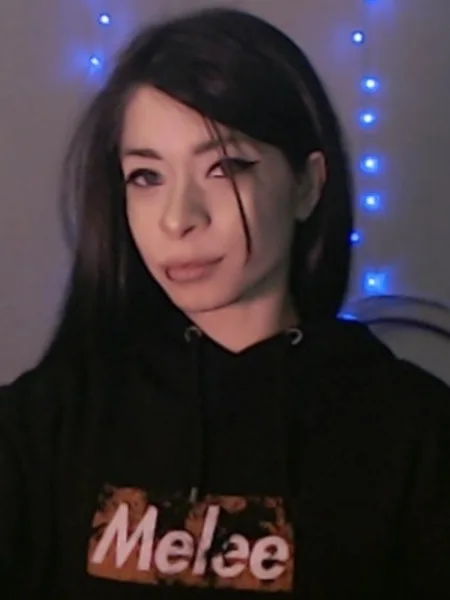 LuxxxTheFox