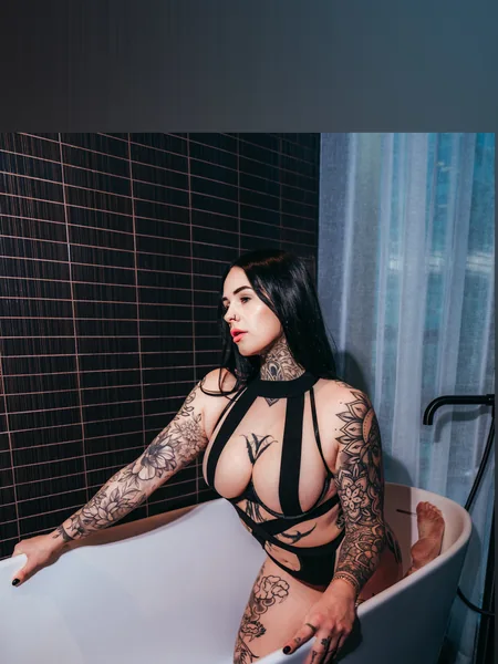 Chlo