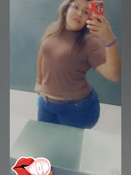 Linda Love23