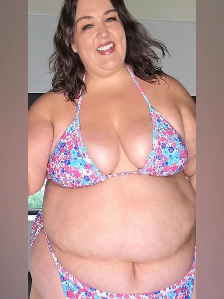 Curvalicious