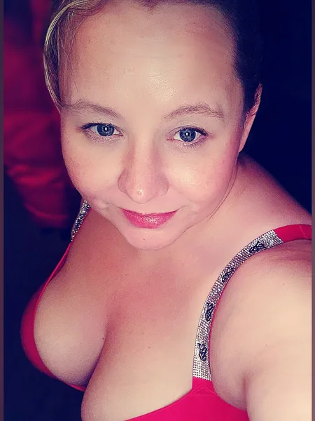 CurvyCap69