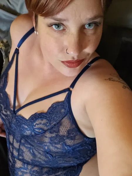 Curvy Clare