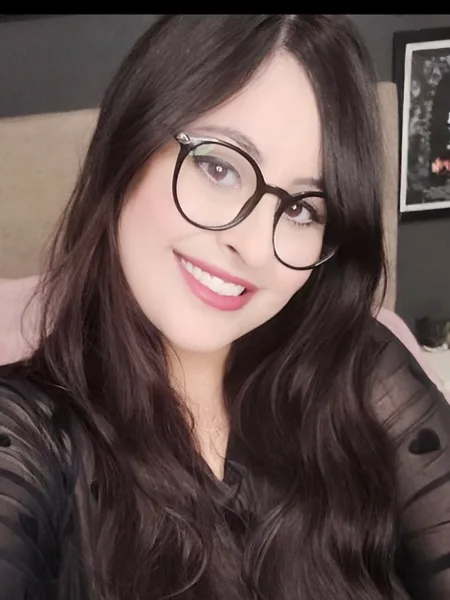 Curvy Geek - VIP Page