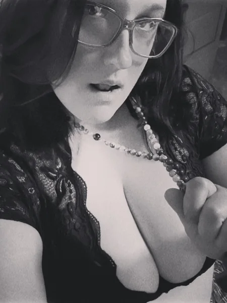 CurvyVixan avatar