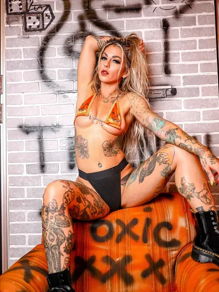 Bombshellyyy13
