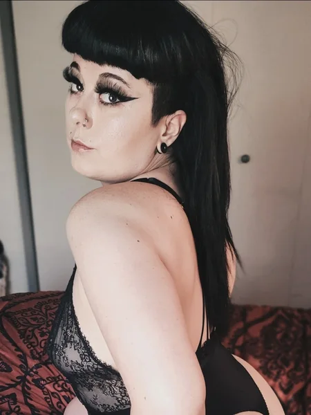 Dahlia Black