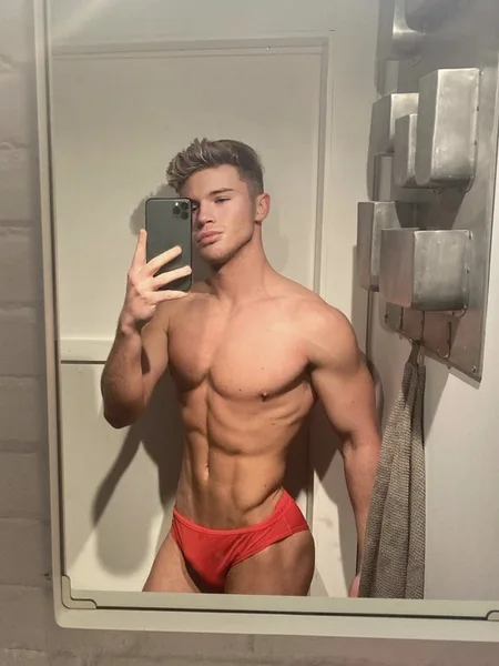 Deanyoung_