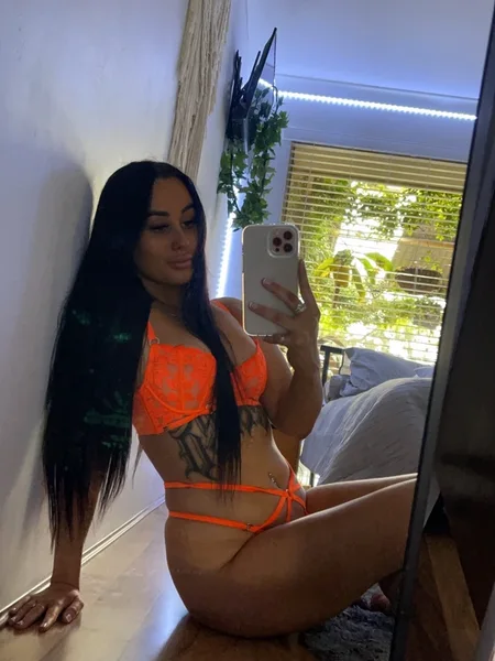 Demi