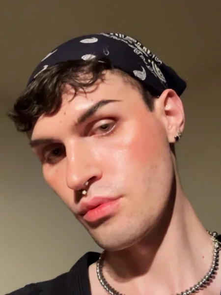 Dee