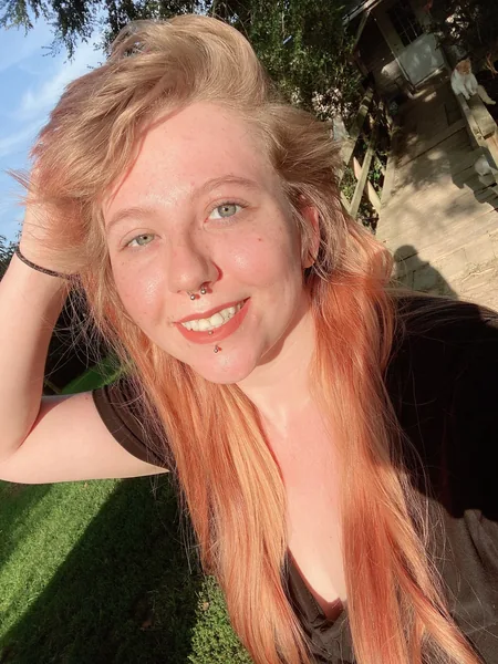 Denia Tanis
