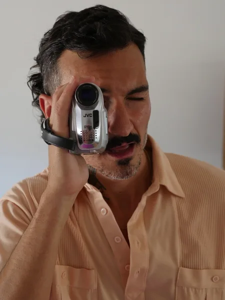 Derek Viveiros_SHō