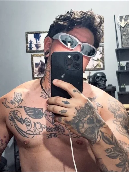 Derik Towerr (Oficial)