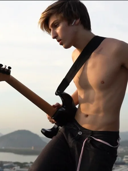 DIEGO GUERRA