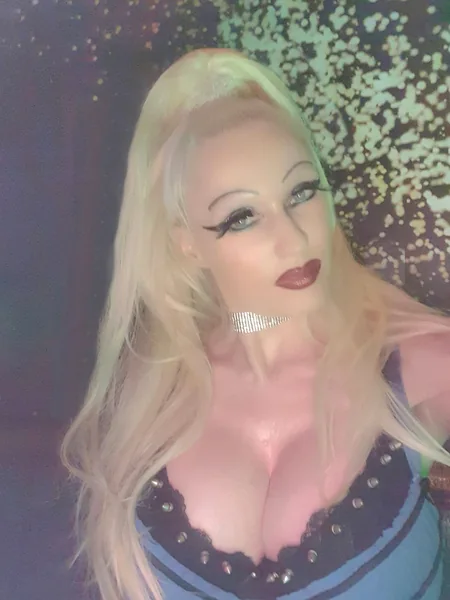 Diva Bizarre