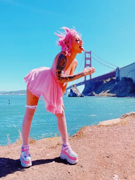 𝓛𝓸𝓷𝓭𝓸𝓷 ✨