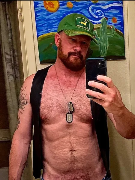 Dom Daddy Growler