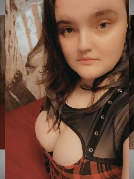WitchyBitchyBabe